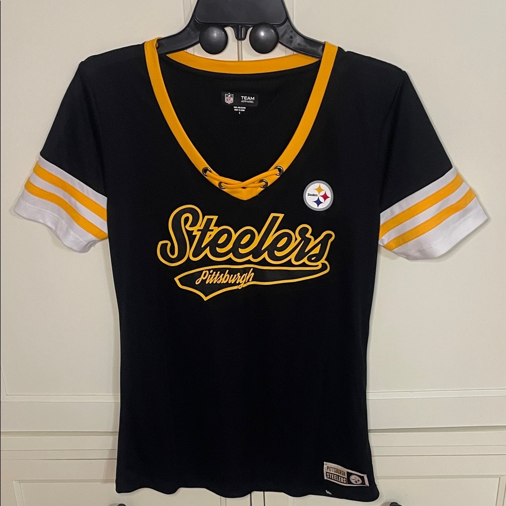 Steelers NFL Team Apparel Ladies Size Small 100% Polyester